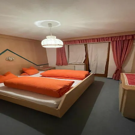 アパート In Wald Near Hochzeiger Area, Cleaning Included *
